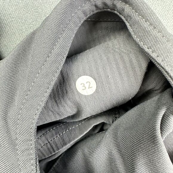 Lululemon ABC Pants Mens 32 Gray Active Chinos Golf Preppy Pockets Stretch READ* - Picture 16 of 16